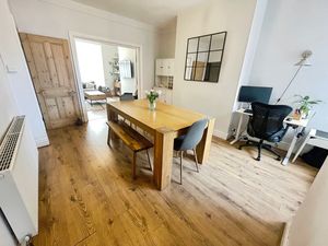 Dining Room - click for photo gallery